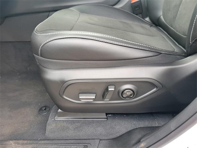 new 2025 Jeep Grand Cherokee car, priced at $41,305