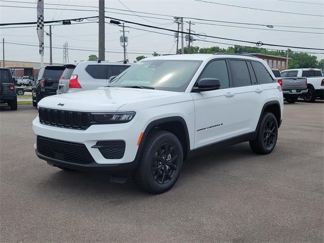 new 2025 Jeep Grand Cherokee car, priced at $41,305