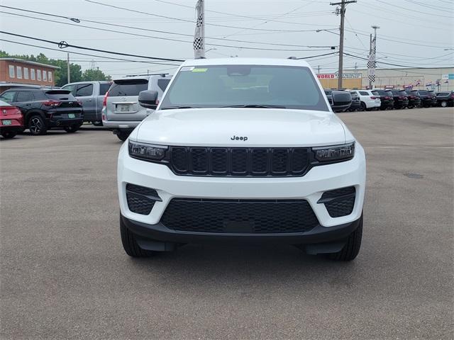 new 2025 Jeep Grand Cherokee car, priced at $41,305