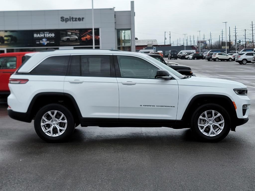 used 2022 Jeep Grand Cherokee car, priced at $33,888