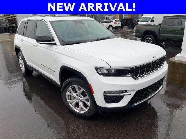 used 2022 Jeep Grand Cherokee car, priced at $31,071