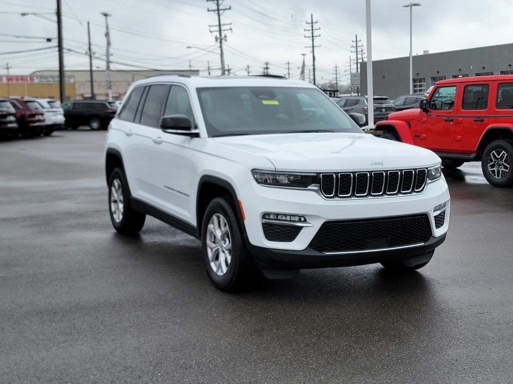 used 2022 Jeep Grand Cherokee car, priced at $33,888