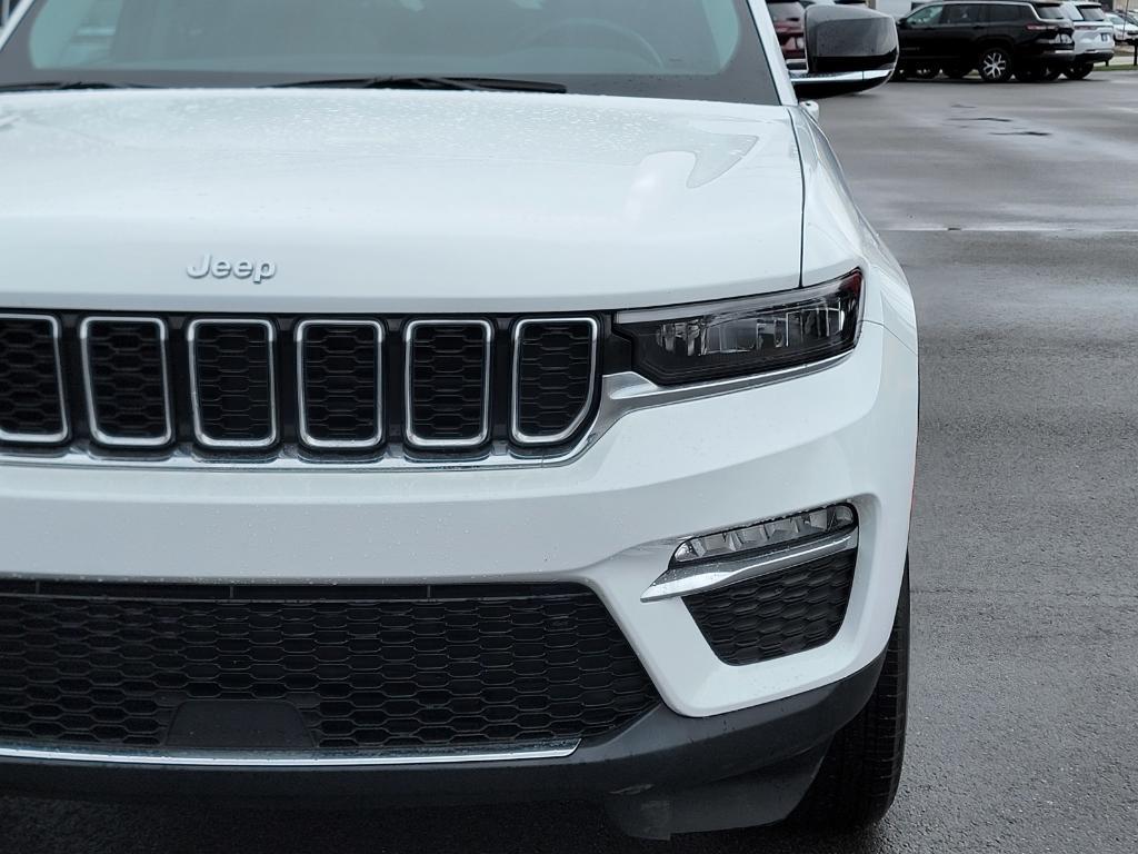 used 2022 Jeep Grand Cherokee car, priced at $33,888