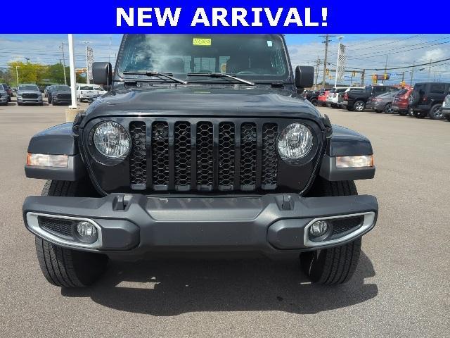 used 2022 Jeep Gladiator car, priced at $36,013