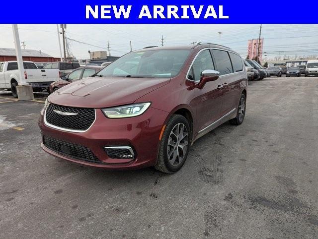 used 2021 Chrysler Pacifica car, priced at $35,118