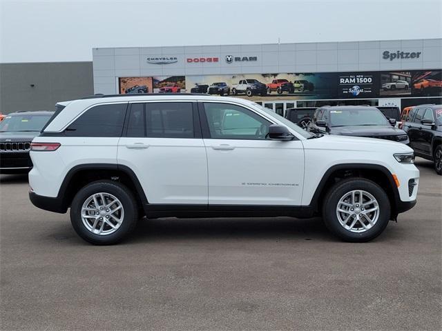 new 2025 Jeep Grand Cherokee car, priced at $42,575