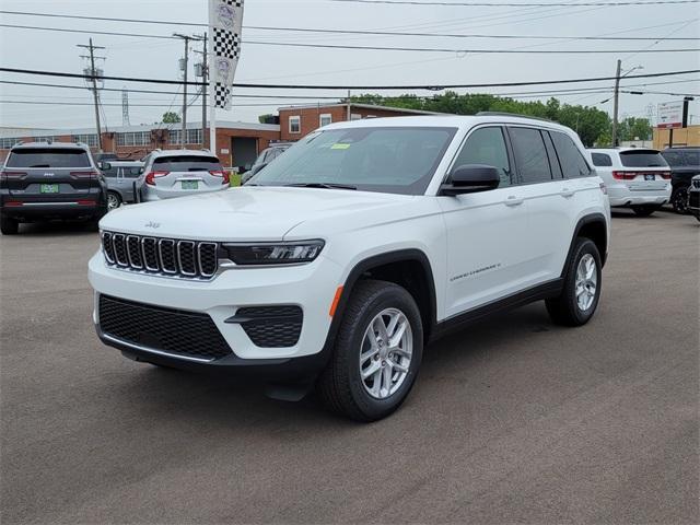 new 2025 Jeep Grand Cherokee car, priced at $42,575