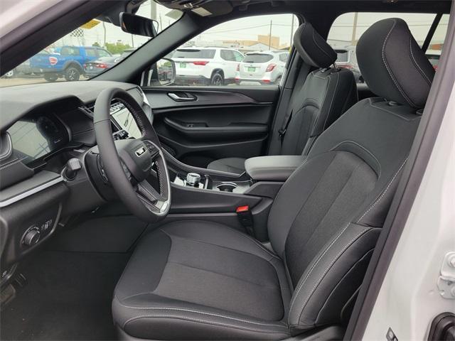 new 2025 Jeep Grand Cherokee car, priced at $42,575