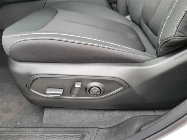 new 2025 Jeep Grand Cherokee car, priced at $42,575