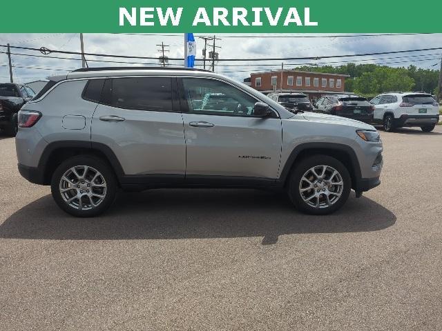 used 2022 Jeep Compass car, priced at $23,423