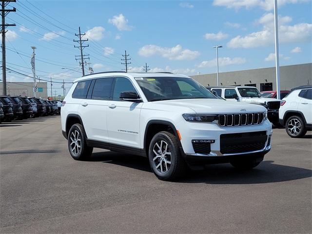 new 2025 Jeep Grand Cherokee car, priced at $53,710