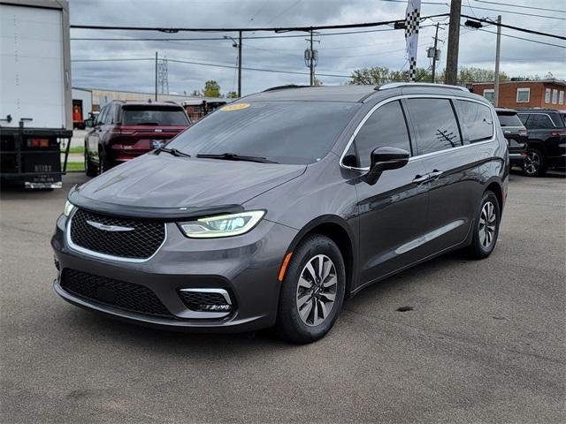 used 2021 Chrysler Pacifica car, priced at $21,444