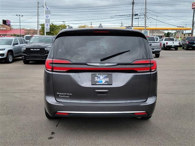 used 2021 Chrysler Pacifica car, priced at $21,444