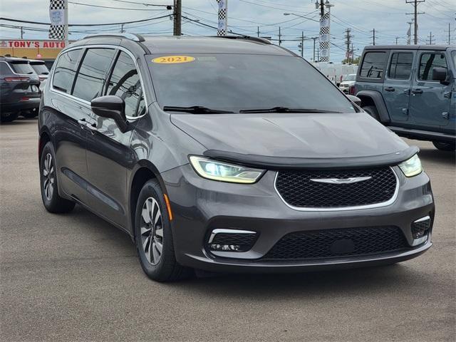 used 2021 Chrysler Pacifica car, priced at $21,444