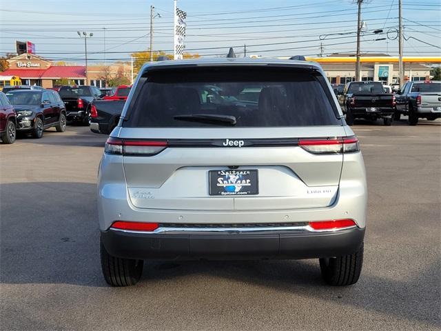 new 2025 Jeep Grand Cherokee car, priced at $43,220