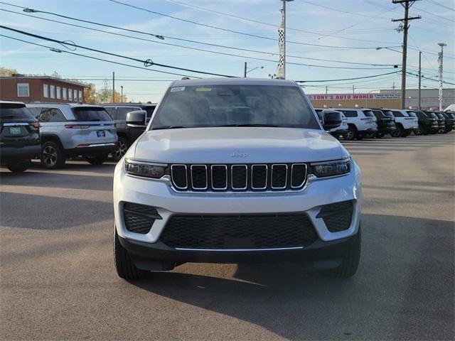 new 2025 Jeep Grand Cherokee car, priced at $43,220