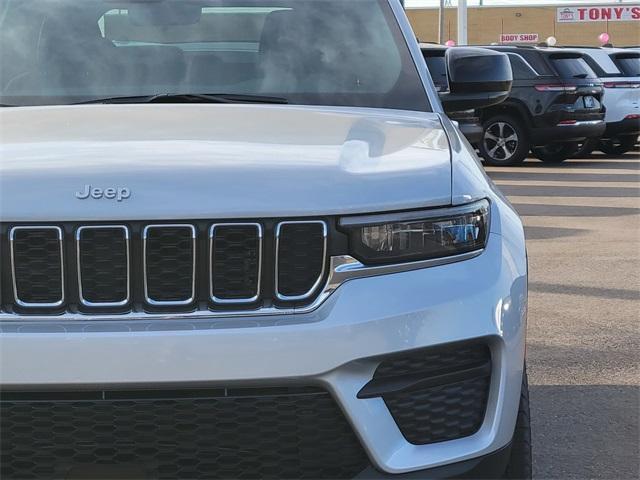 new 2025 Jeep Grand Cherokee car, priced at $43,220