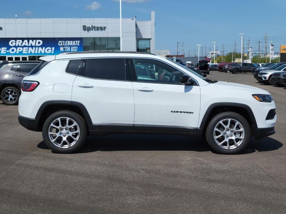 new 2024 Jeep Compass car, priced at $33,258