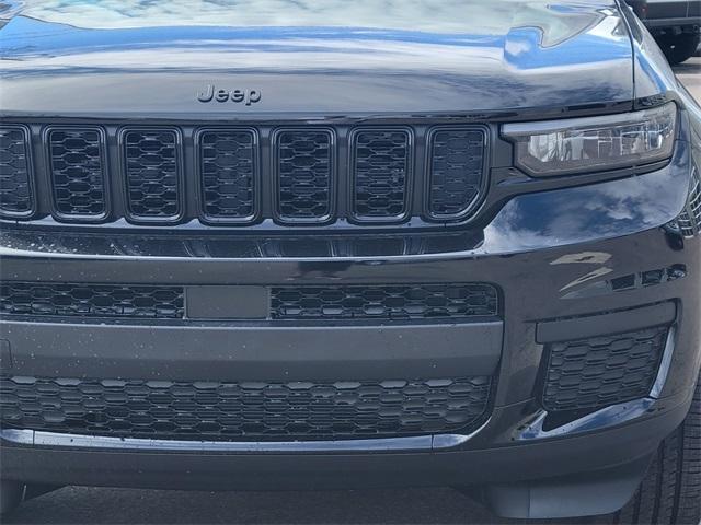 new 2025 Jeep Grand Cherokee car, priced at $54,305