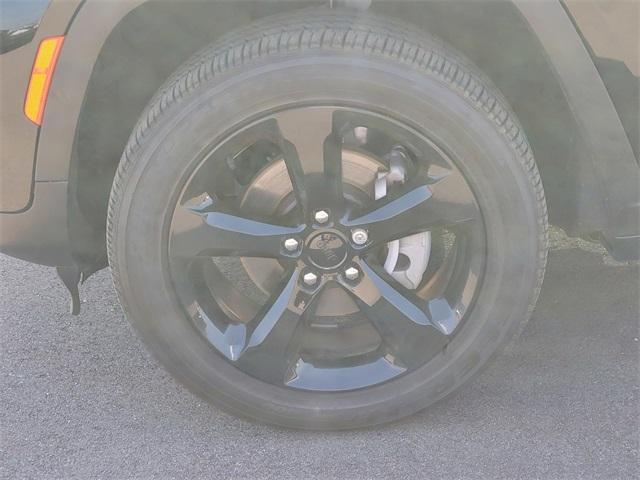 used 2023 Jeep Grand Cherokee car, priced at $36,423