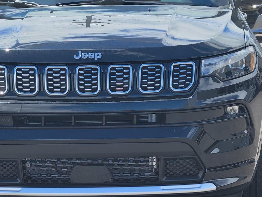 new 2025 Jeep Compass car, priced at $39,885