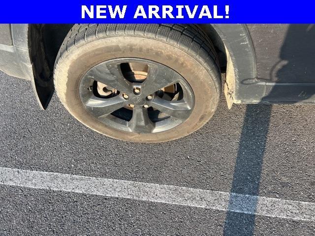 used 2020 Jeep Cherokee car, priced at $20,014