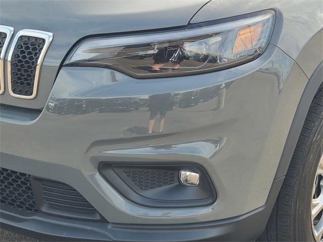 used 2021 Jeep Cherokee car, priced at $23,322