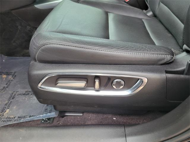 used 2019 Acura MDX car, priced at $22,324