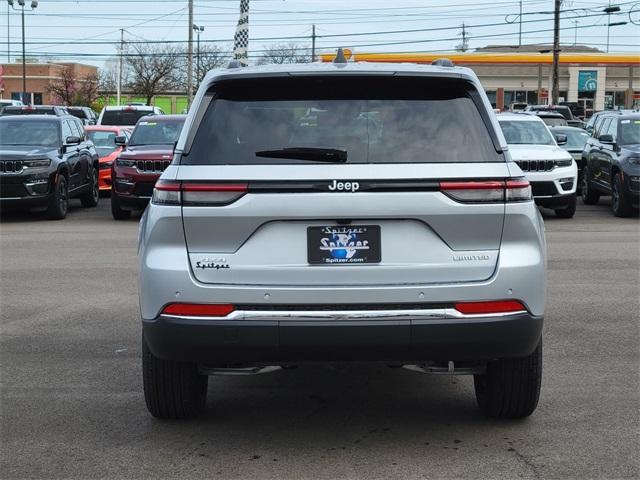 new 2024 Jeep Grand Cherokee L car, priced at $43,104