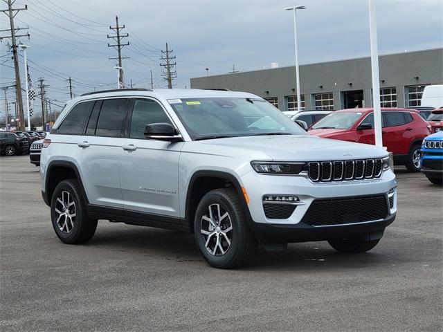 new 2024 Jeep Grand Cherokee L car, priced at $43,104