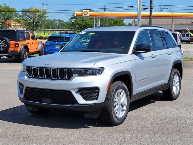 new 2025 Jeep Grand Cherokee car, priced at $41,272
