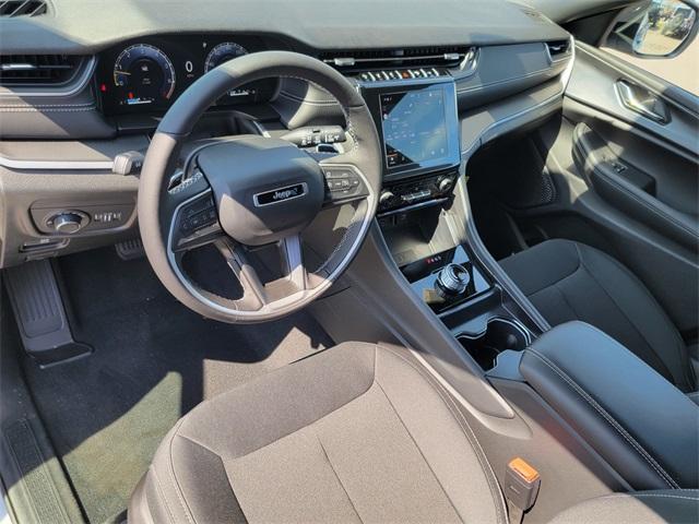 new 2025 Jeep Grand Cherokee car, priced at $41,272