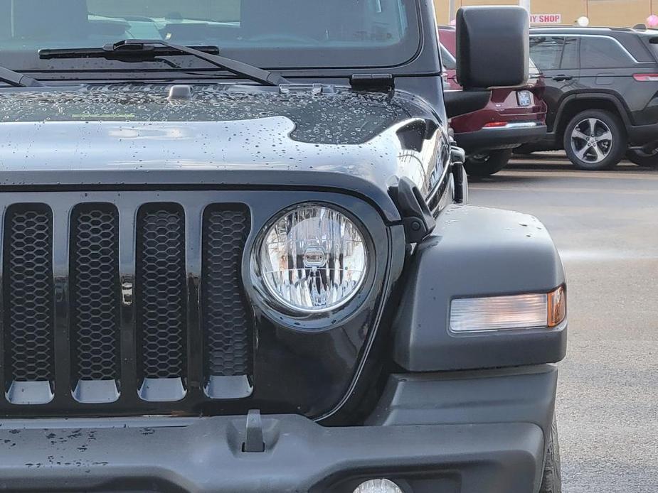 used 2018 Jeep Wrangler Unlimited car, priced at $28,555