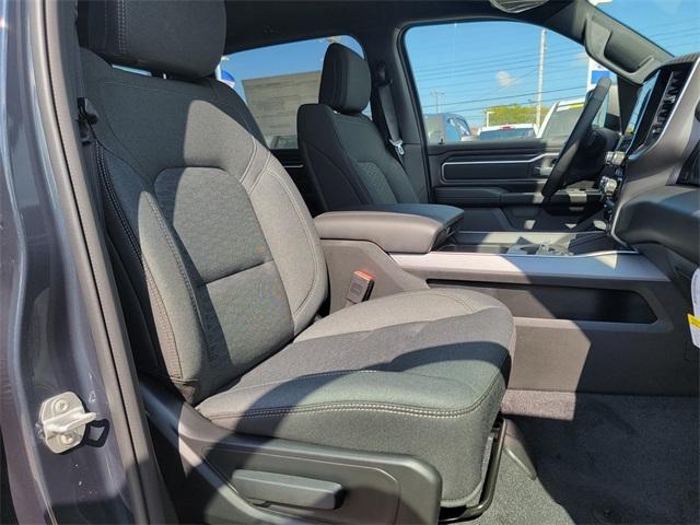 new 2025 Ram 1500 car, priced at $47,548