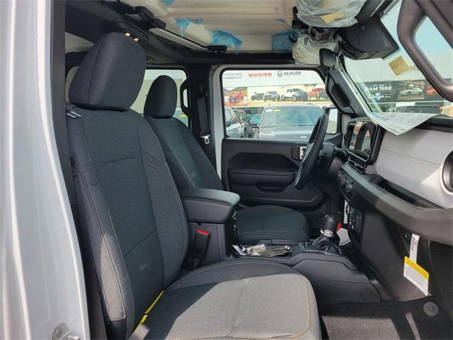 new 2025 Jeep Gladiator car, priced at $44,334