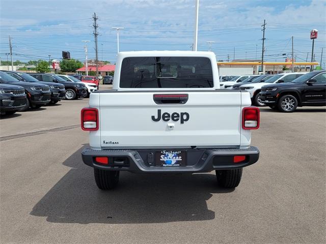 new 2025 Jeep Gladiator car, priced at $44,334
