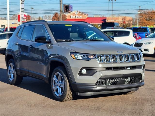 new 2024 Jeep Compass car, priced at $29,013