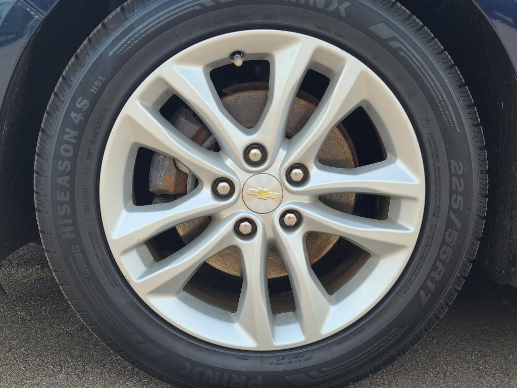 used 2018 Chevrolet Malibu car, priced at $12,932