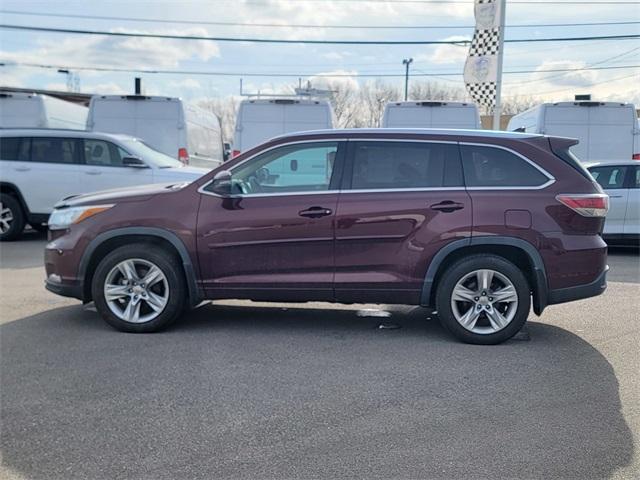 used 2014 Toyota Highlander car, priced at $20,111