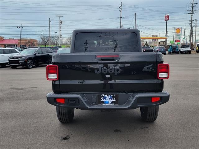 new 2024 Jeep Gladiator car, priced at $38,621