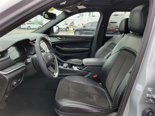 used 2023 Jeep Grand Cherokee car, priced at $37,674