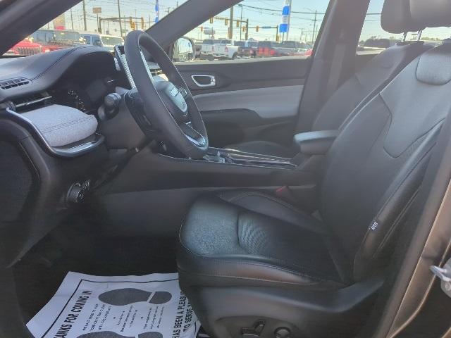 used 2023 Jeep Compass car, priced at $24,984