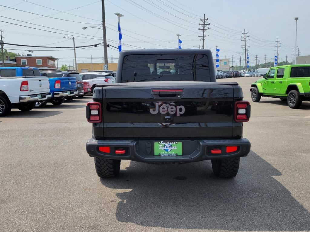 used 2021 Jeep Gladiator car, priced at $33,964