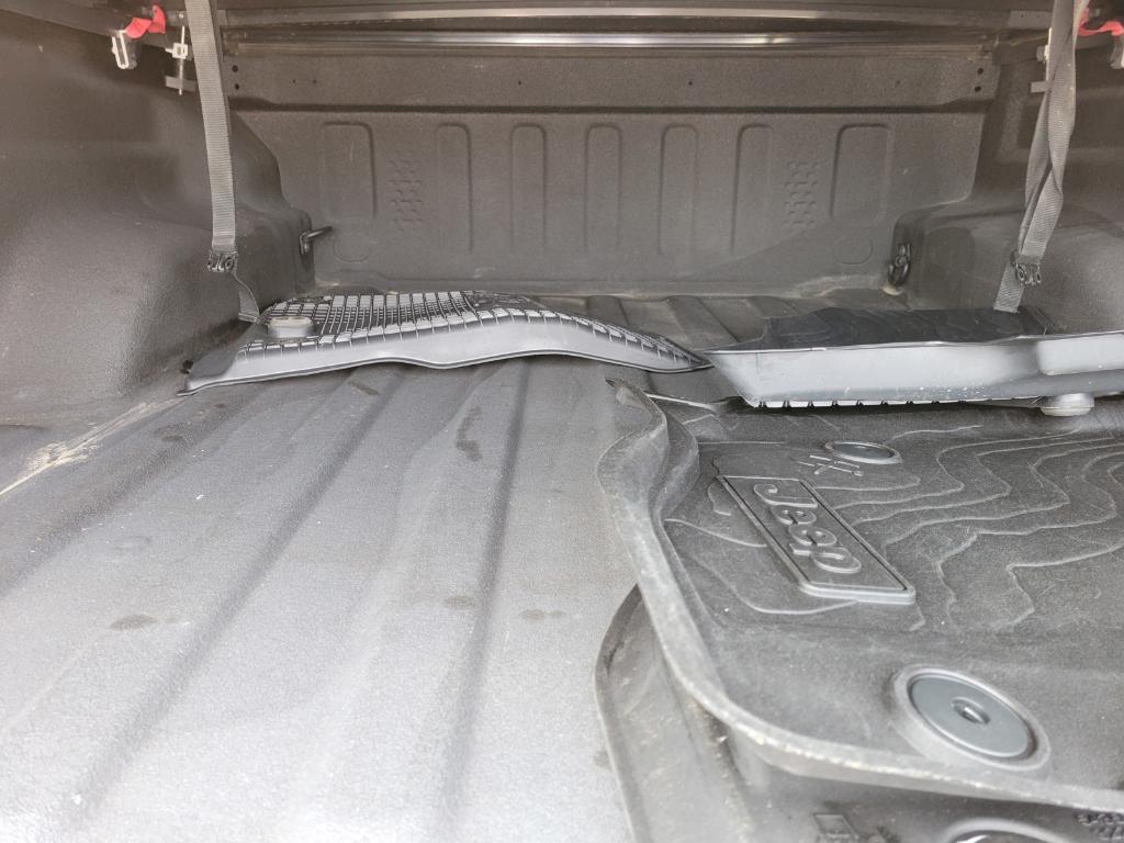 used 2021 Jeep Gladiator car, priced at $33,964