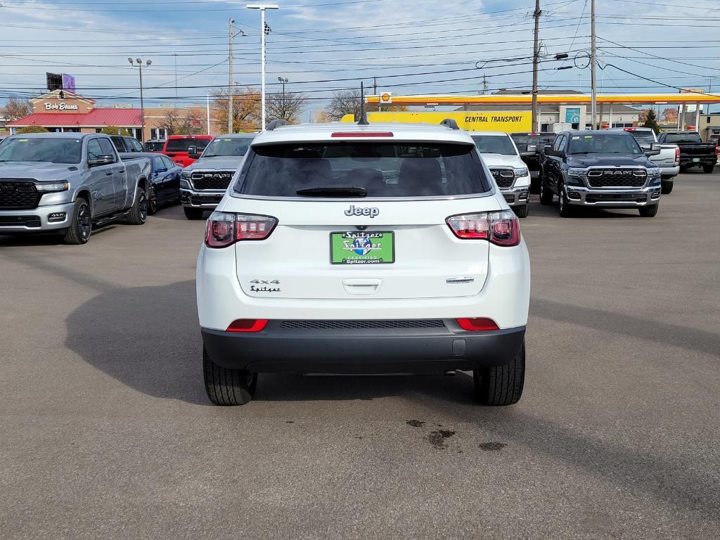 used 2022 Jeep Compass car, priced at $21,111