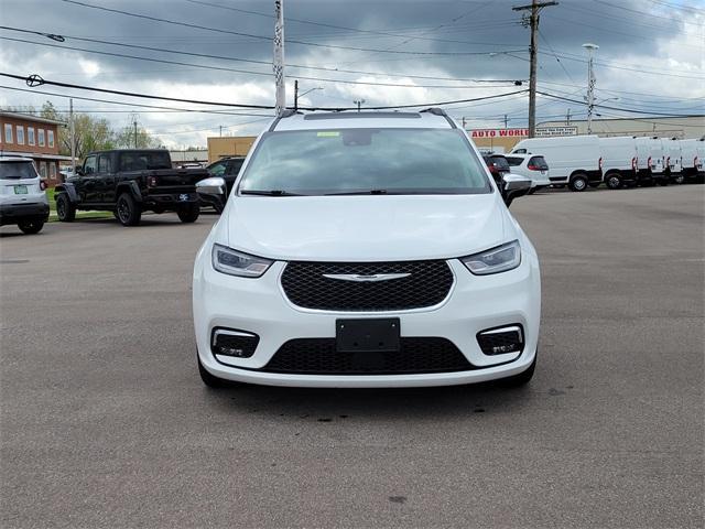 used 2023 Chrysler Pacifica car, priced at $29,888
