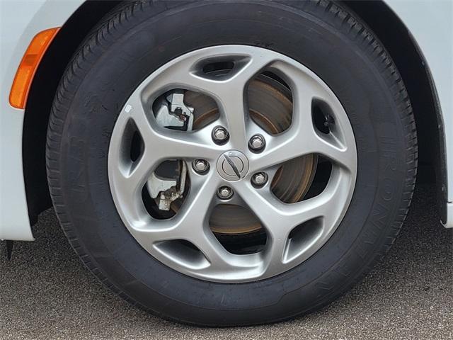 used 2023 Chrysler Pacifica car, priced at $29,888
