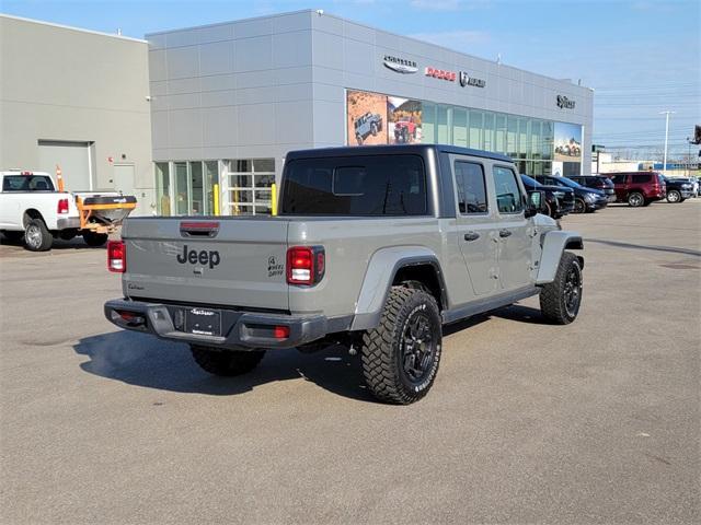 used 2022 Jeep Gladiator car, priced at $31,454