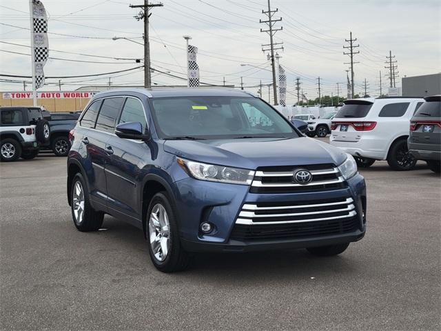 used 2019 Toyota Highlander car, priced at $28,137
