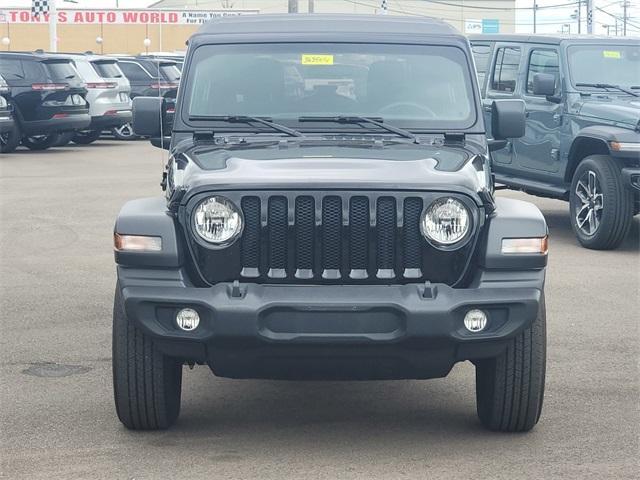 used 2021 Jeep Wrangler Unlimited car, priced at $29,111